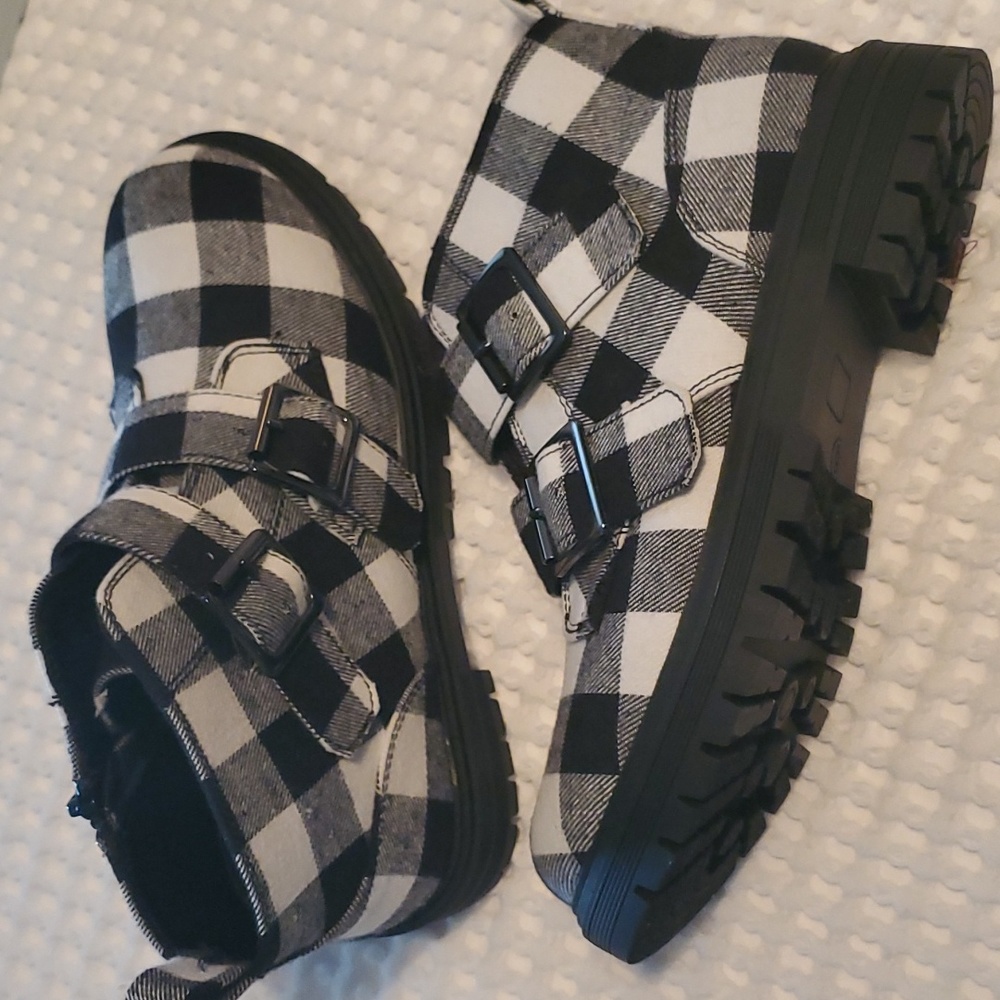 New SO boots